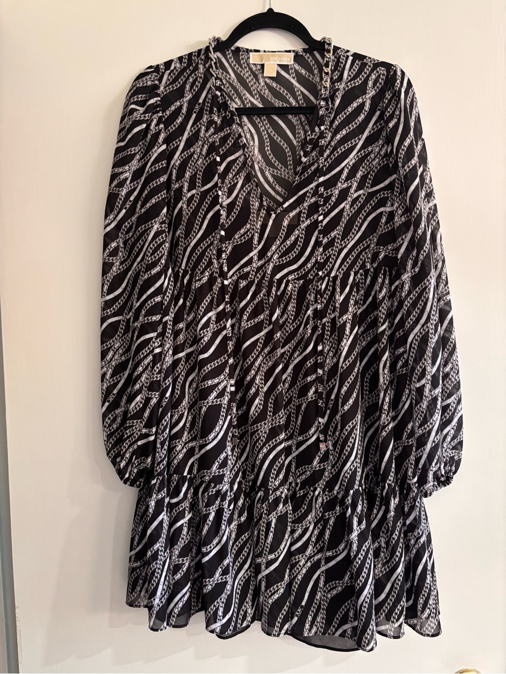 Black and White Patterned Long-Sleeve Tiered Dress